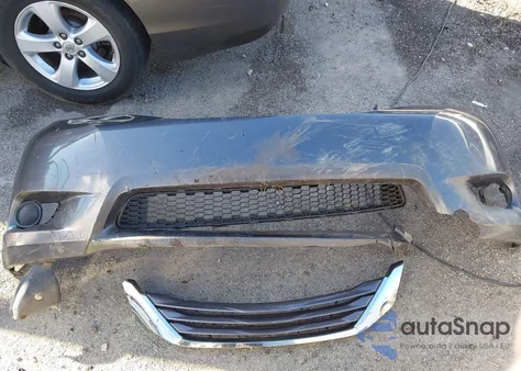 2015 Toyota Sienna Le 8 Passenger z USA, uszkodzony, nr VIN 5TDKK3DC0FS672722